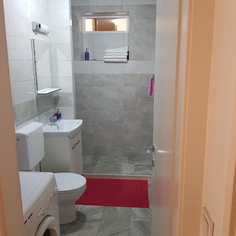 Anet With Free Parking Appartement